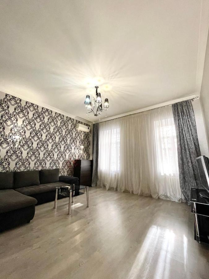 Cozy Apartment On Greek Street 15 โอเดสซา ภายนอก รูปภาพ